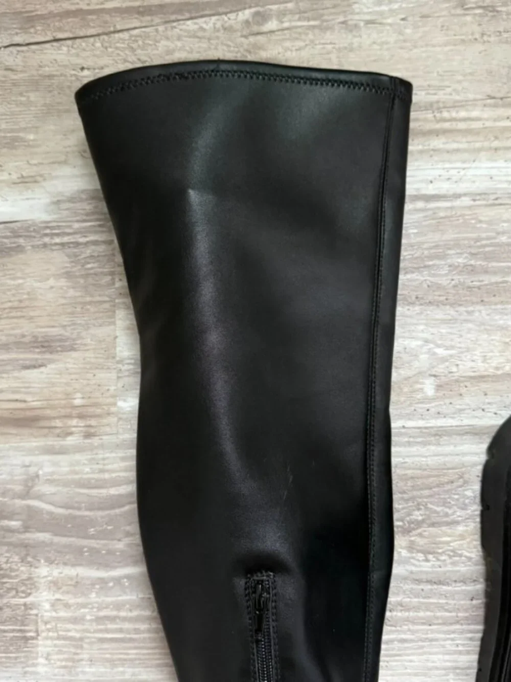 Unbranded these black